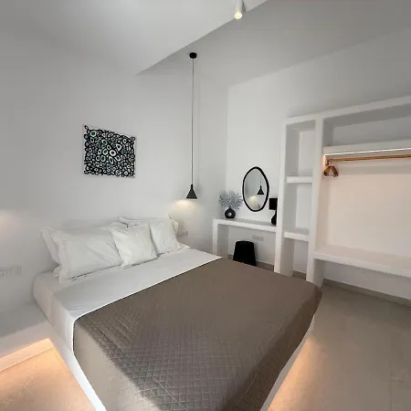 Mercedes, Private Pool & Panoramic View, Avlia Hill, By Naxosvibe فيلة Naxos City